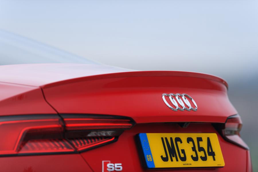 Детали экстерьера Audi S5 Coupe 2016 года  (UK) (фото 33 из 41)